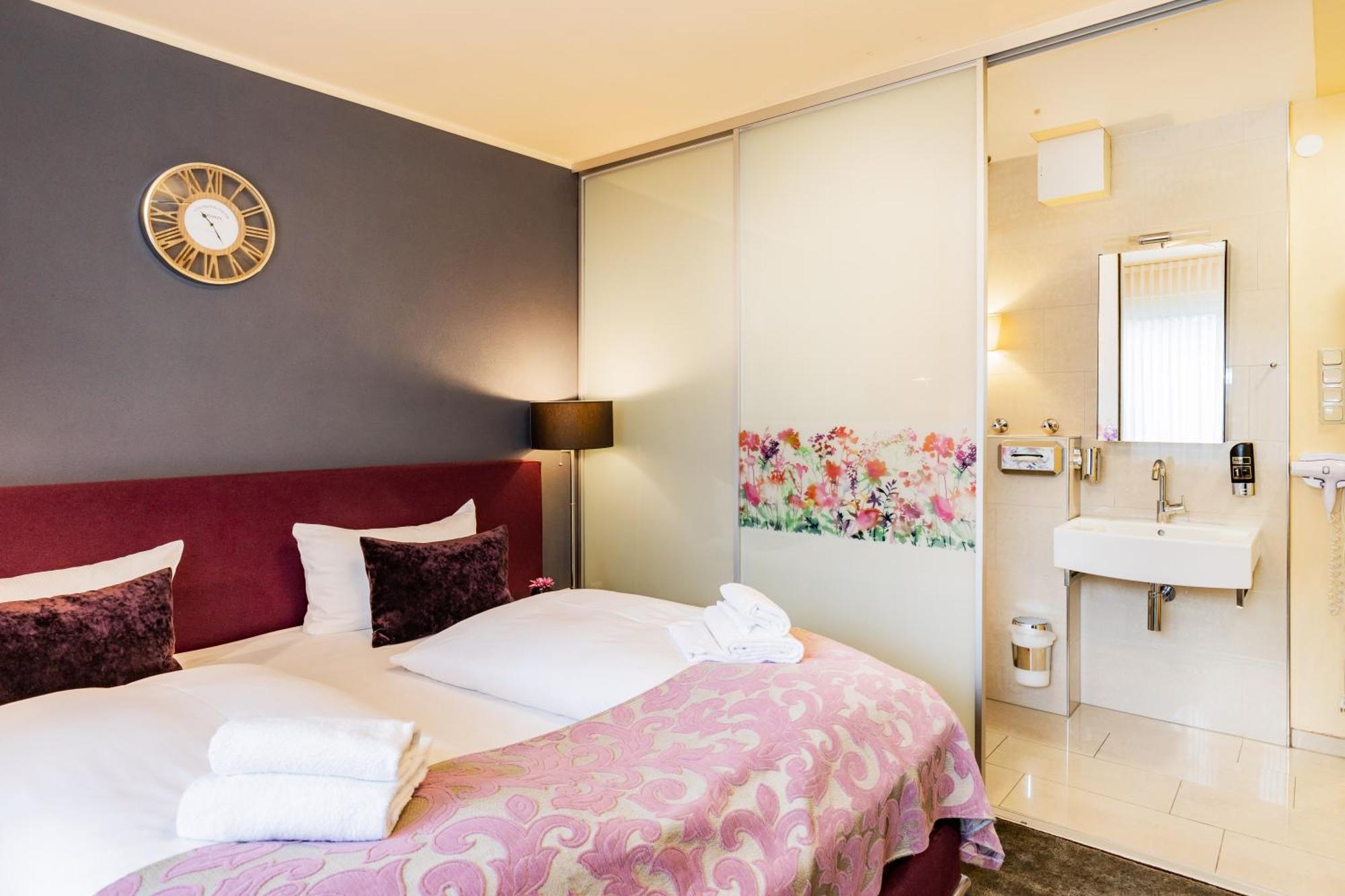 Hotel Fuerst Garden ดอร์ทมุนด์ ภายนอก รูปภาพ