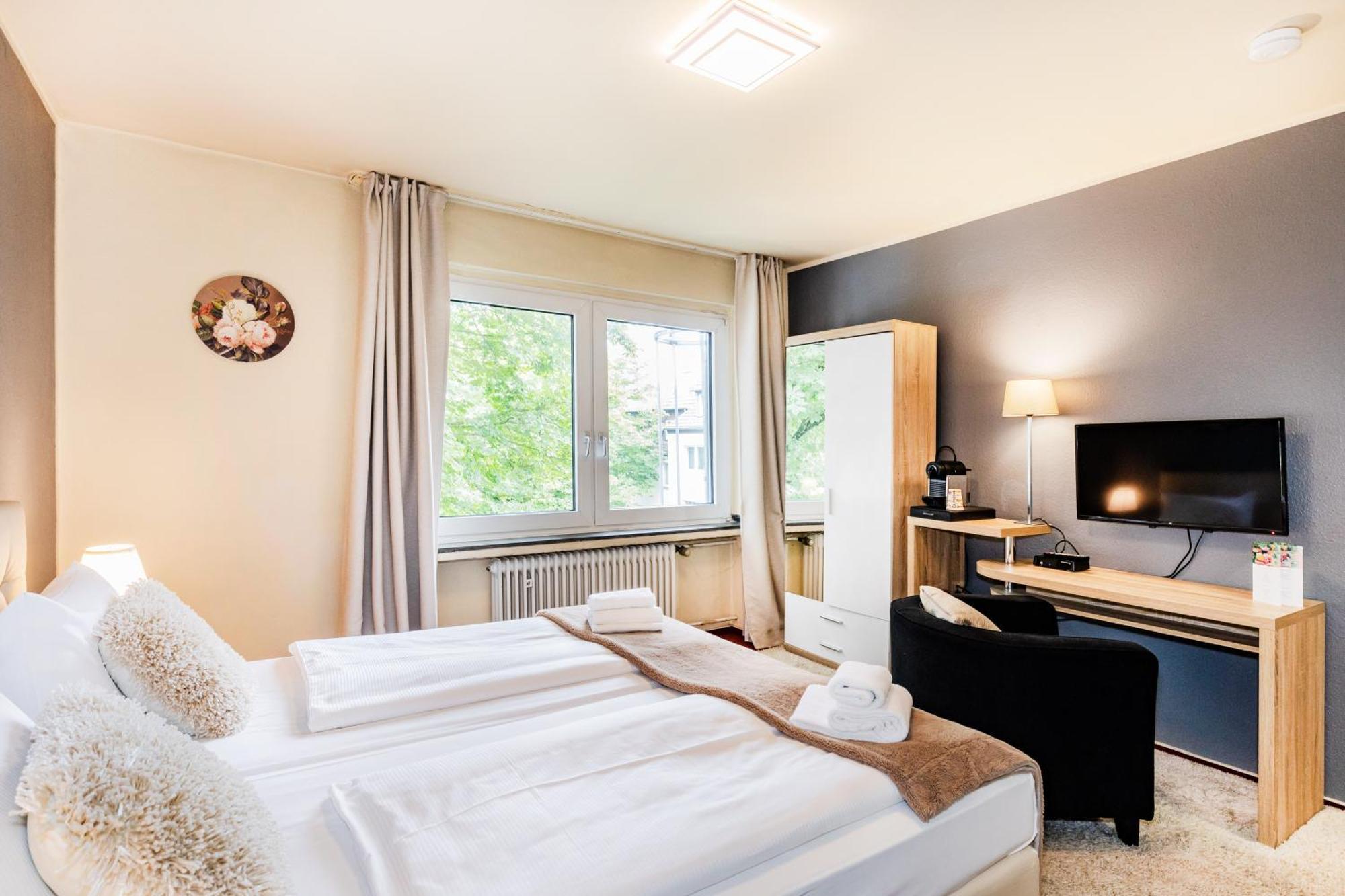 Hotel Fuerst Garden ดอร์ทมุนด์ ภายนอก รูปภาพ