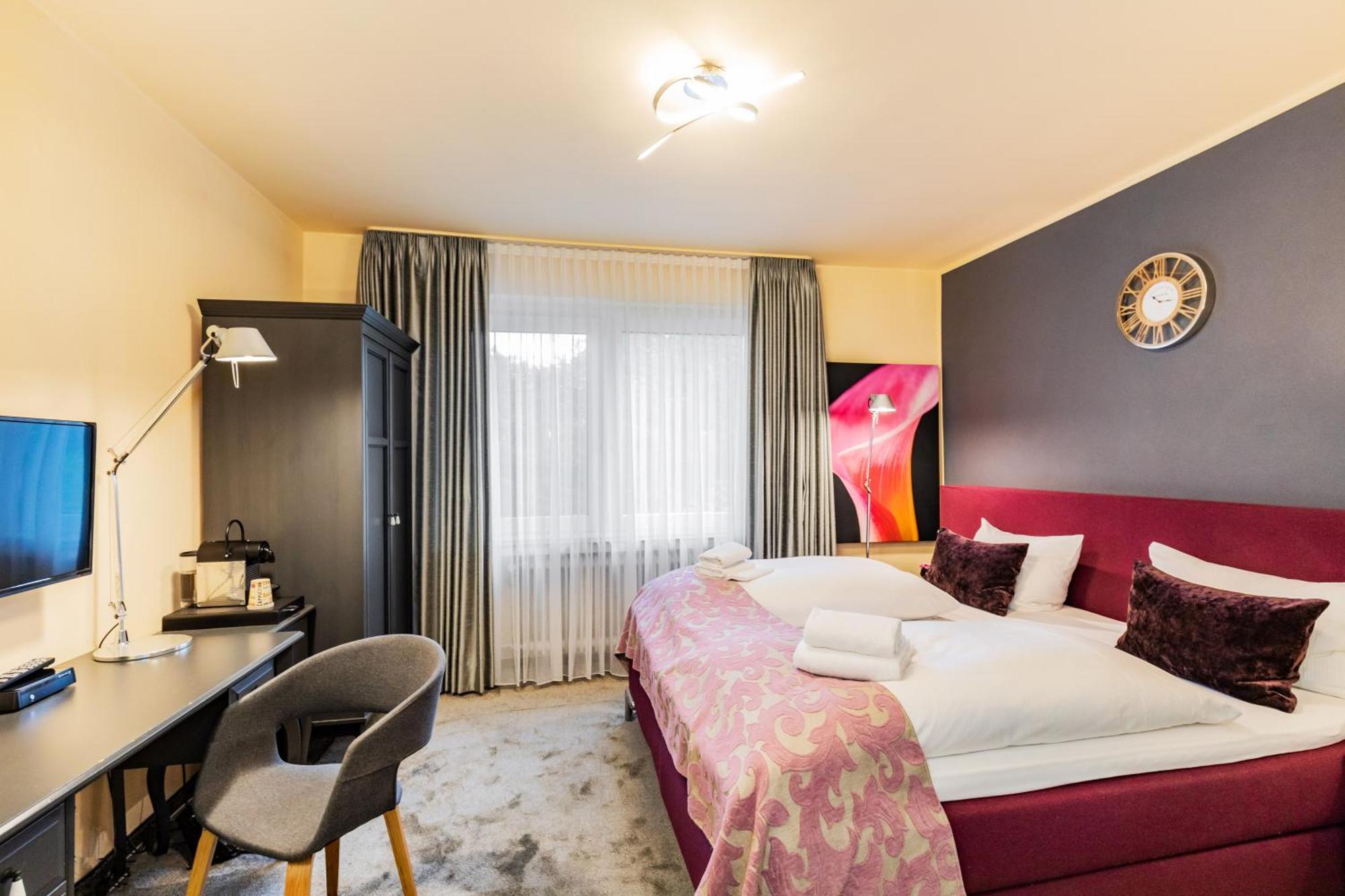 Hotel Fuerst Garden ดอร์ทมุนด์ ภายนอก รูปภาพ